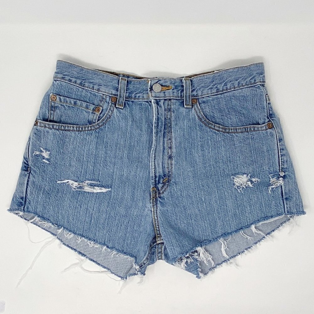 LEVI'S | Distressed Denim Cut-Off Shorts